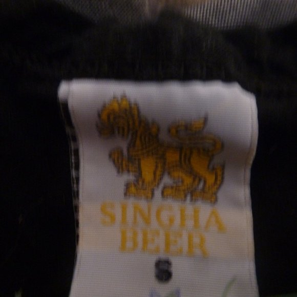 Singha Beer Lion Logo Tank Top / Black vintage looking finish Sz S - Picture 5 of 6